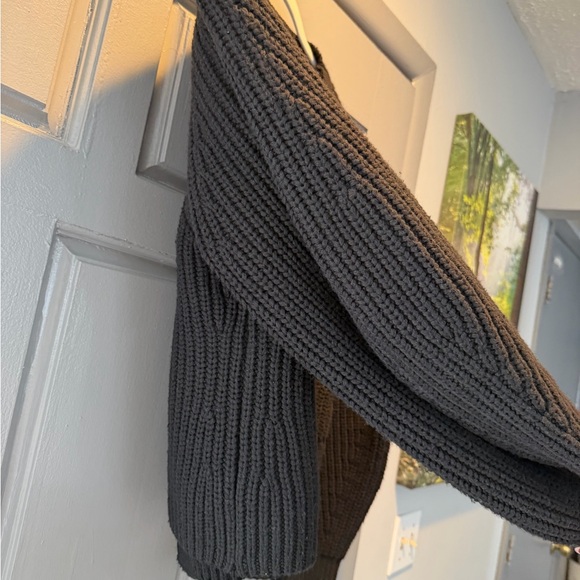 black Gap cardigan - Picture 6 of 11